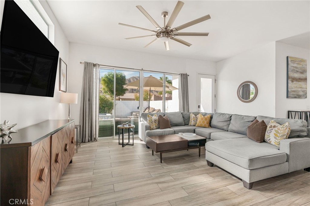 MLS #SR25249960 image #2