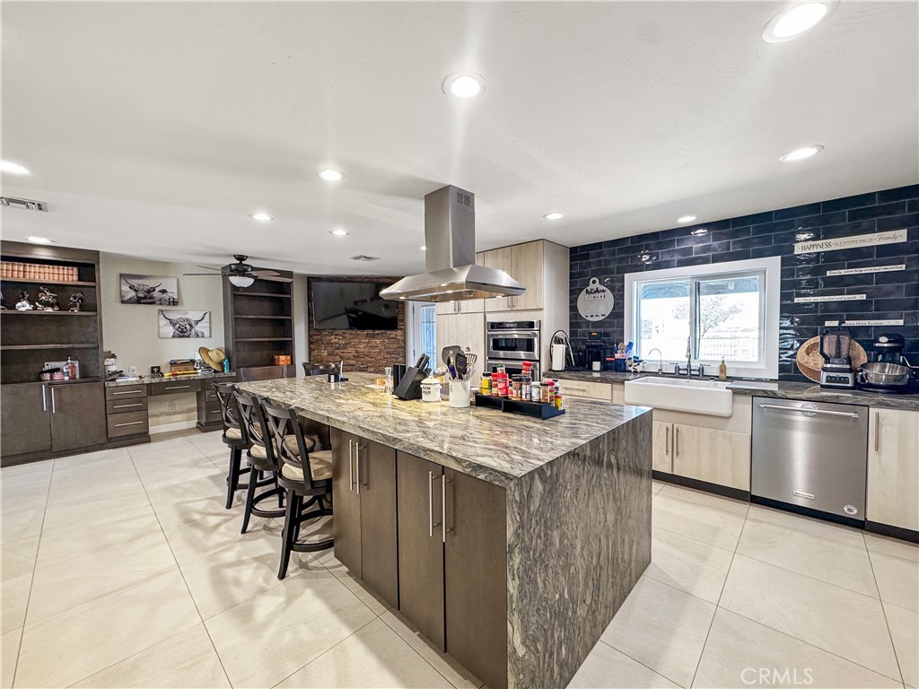 MLS #SW25120902 image #2