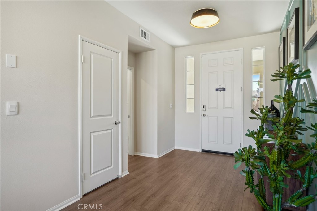 MLS #SW25122502 image #1