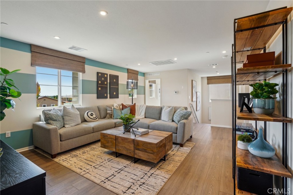 MLS #SW25122502 image #4