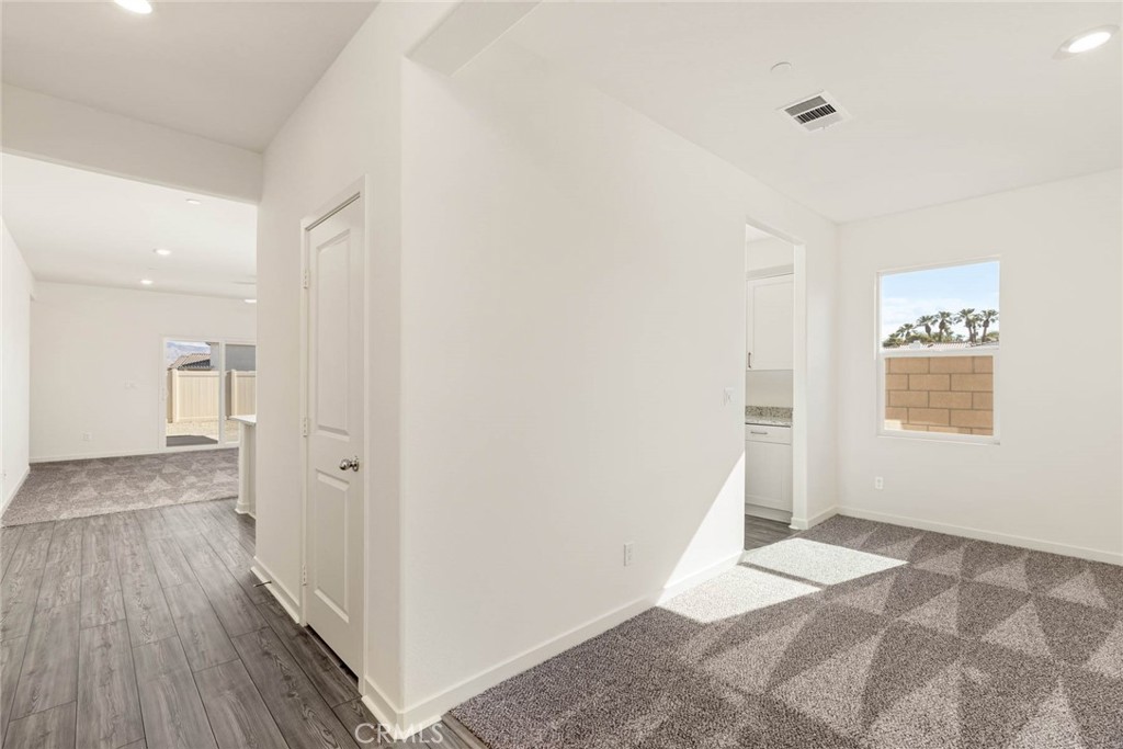 MLS #SW25191569 image #1