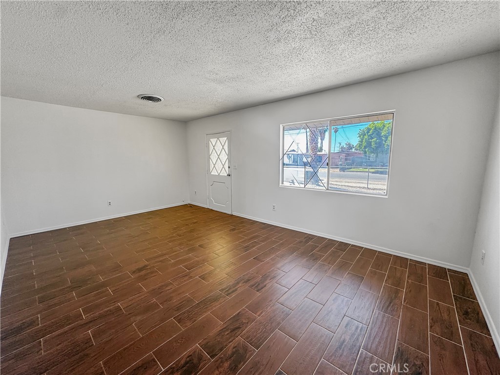 MLS #SW25217371 image #8