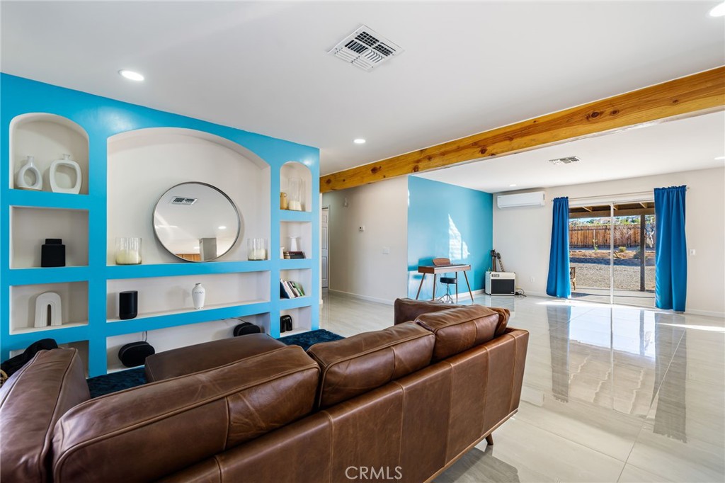 MLS #SW25242589 image #2