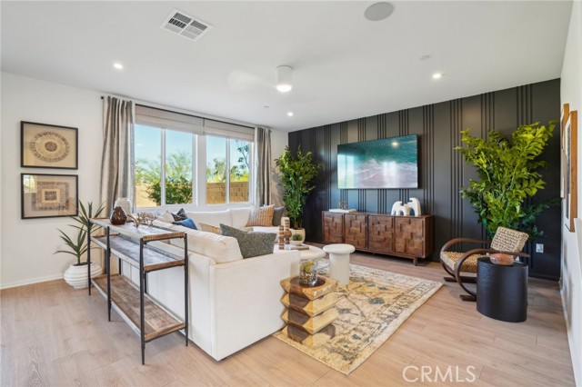 MLS #SW25243177 image #1