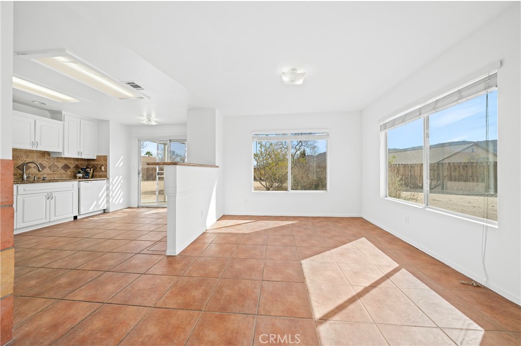 MLS #TR25032237 image #11