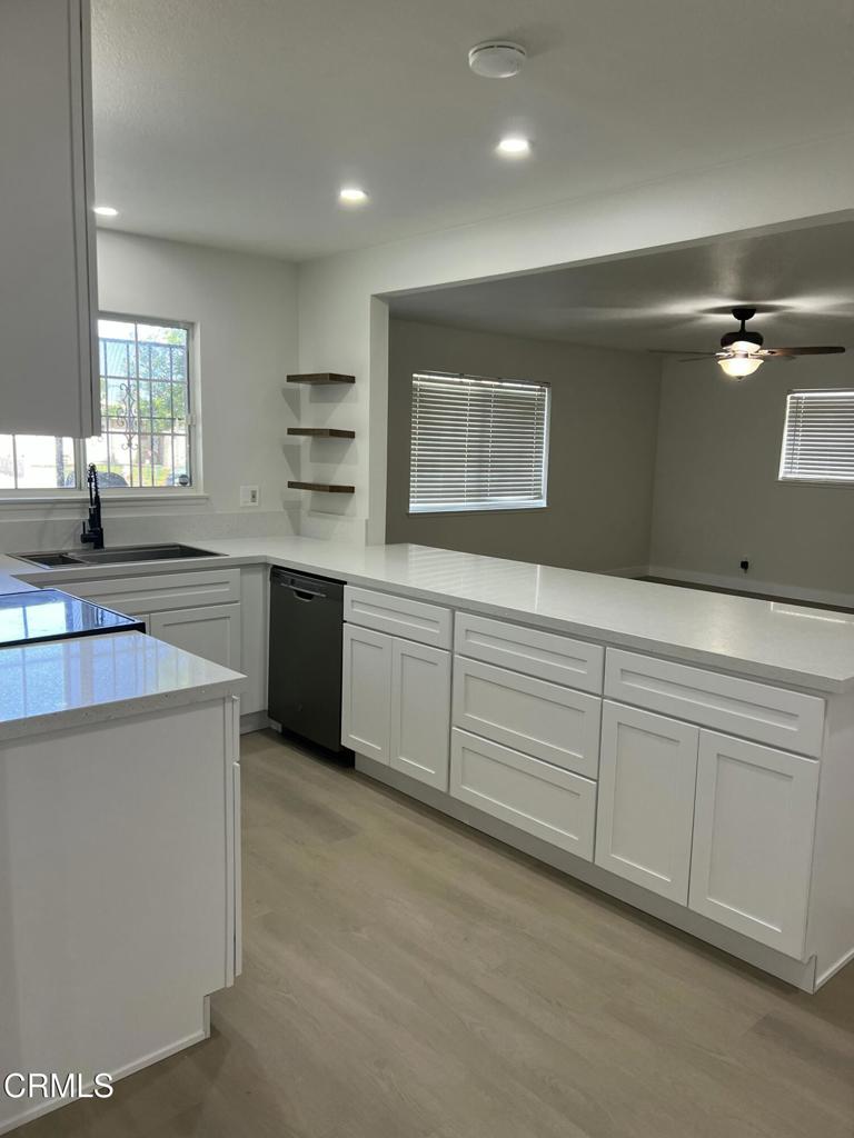 MLS #V1-29059 image #5