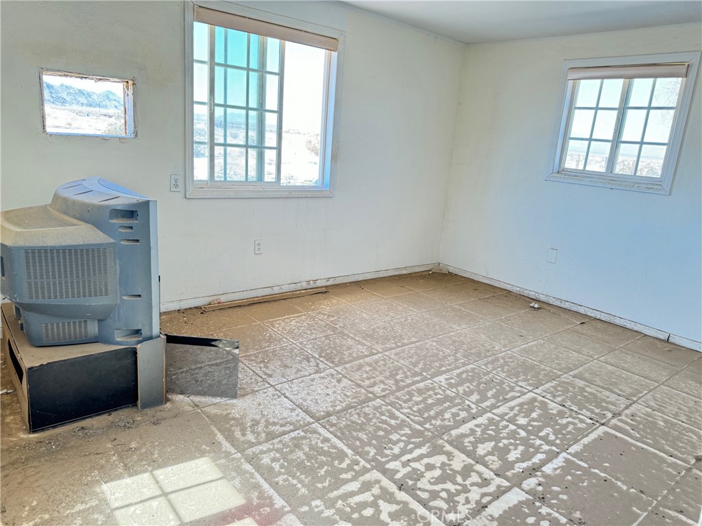 MLS #WS24212847 image #5