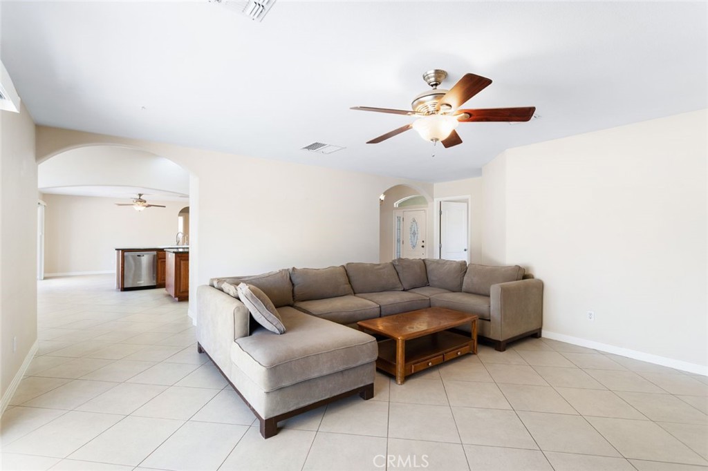 MLS #WS25083273 image #21