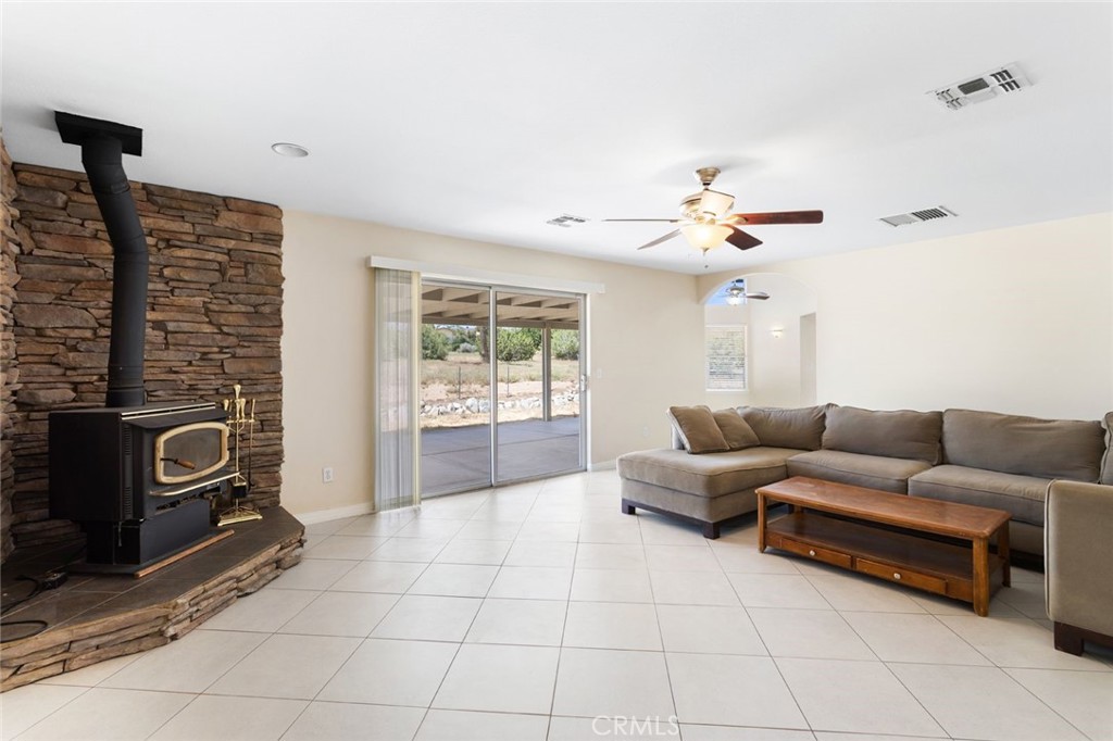 MLS #WS25083273 image #9