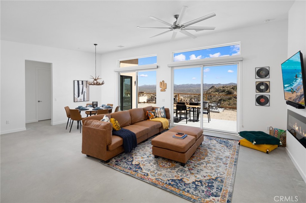 MLS #WS25124663 image #9