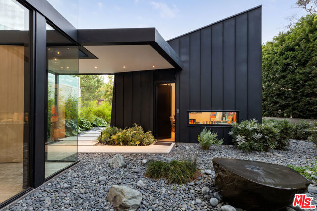 MLS #21102693 image #2