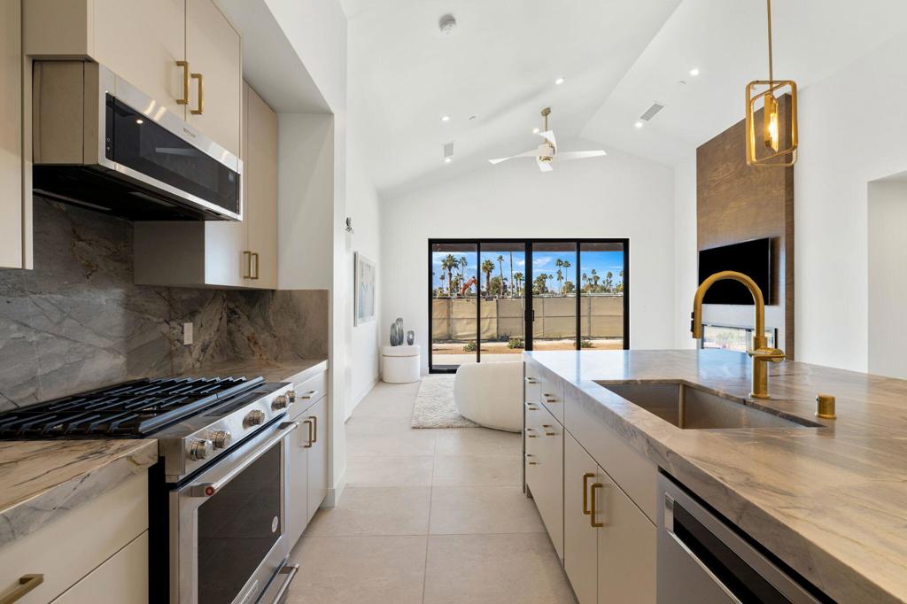 MLS #219115941DA image #11