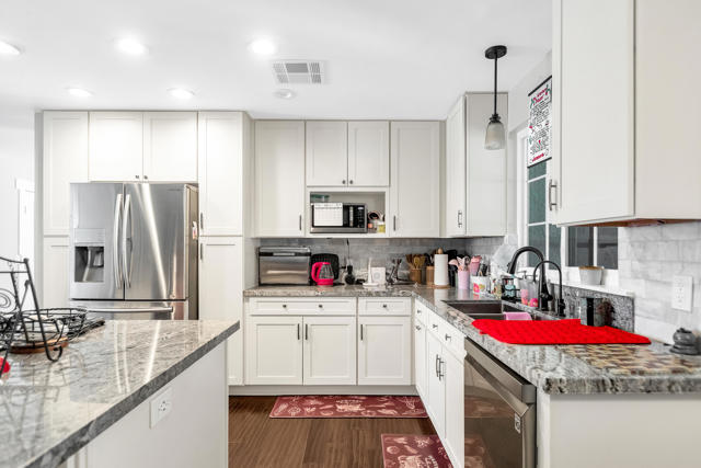 MLS #219132687DA image #14