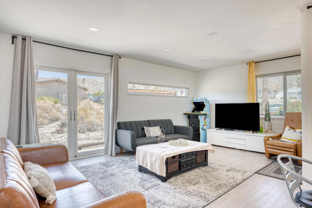 MLS #219133092DA image #5