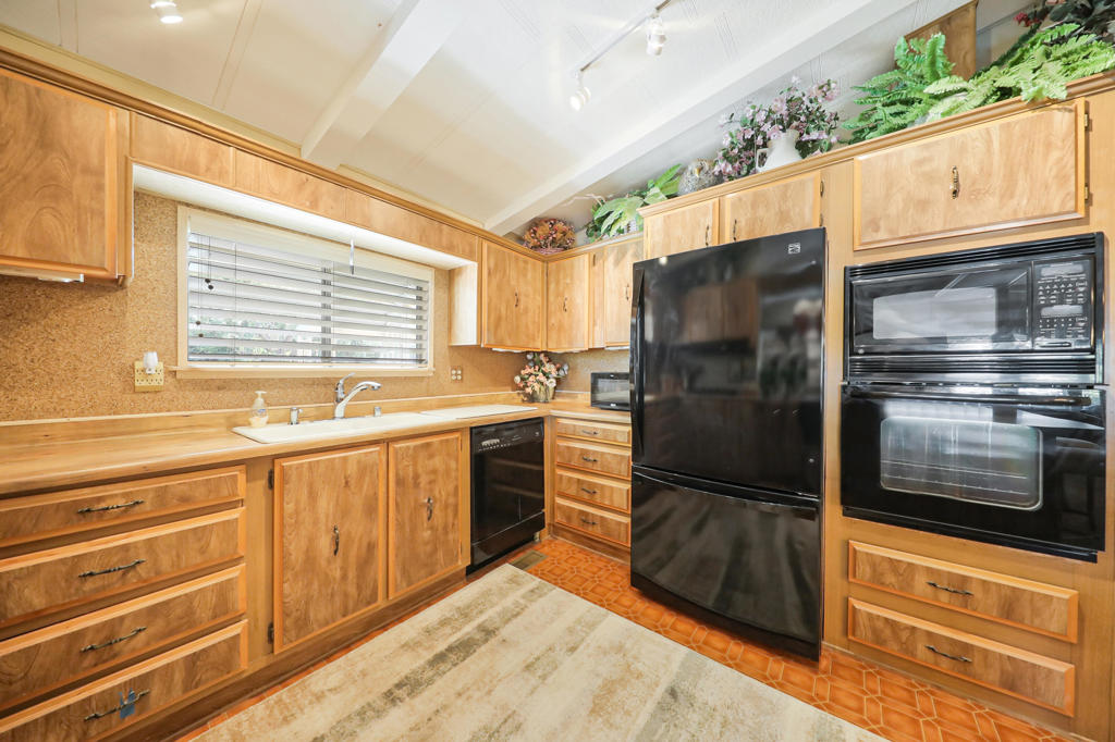 MLS #219135637DA image #11