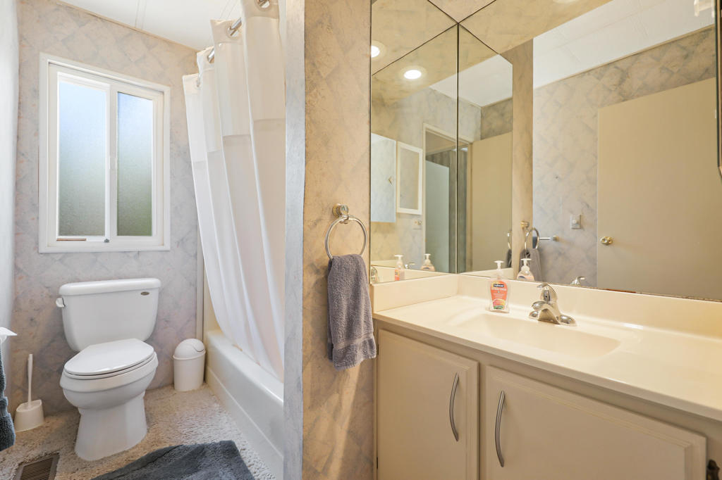 MLS #219135637DA image #21