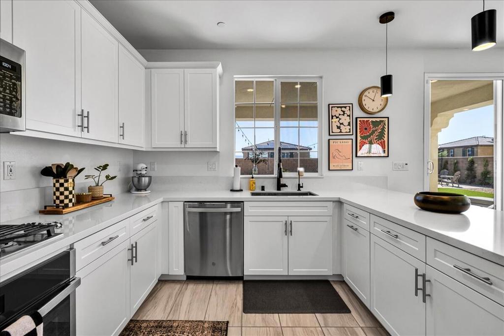 MLS #219135840PS image #9