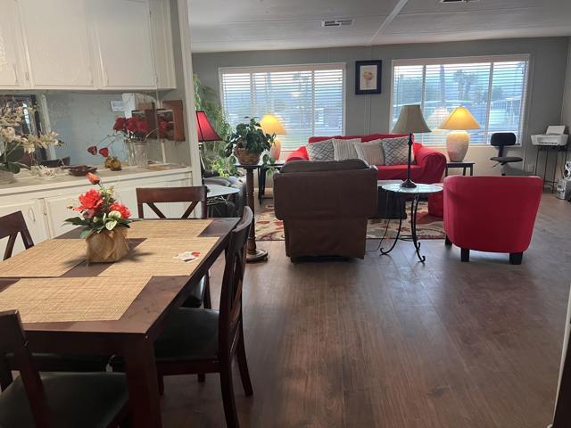 MLS #219136300DA image #2