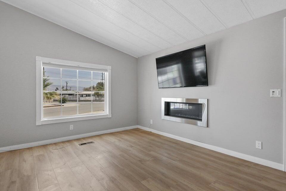 MLS #219137691DA image #4