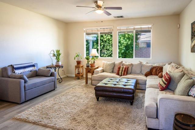 MLS #219138313DA image #2