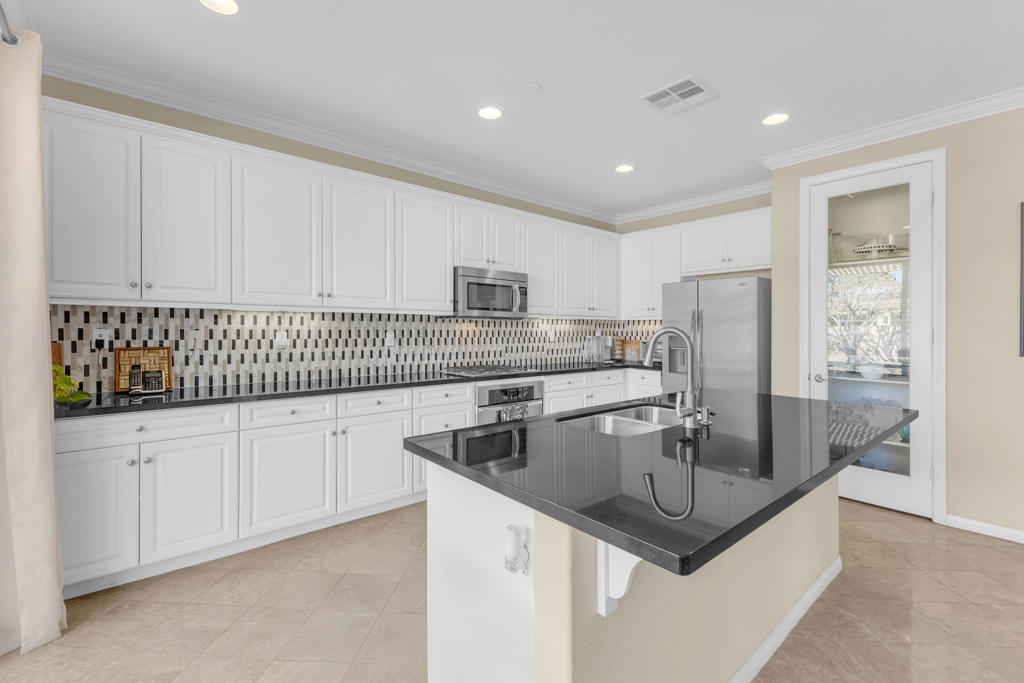 MLS #219139937DA image #6