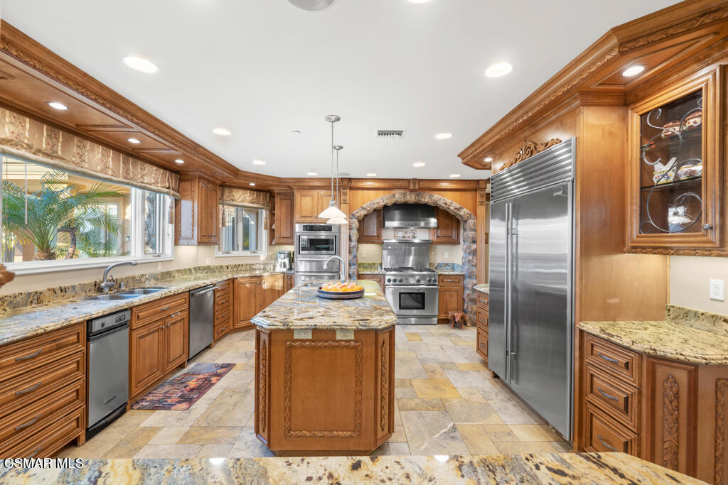 MLS #225000925 image #10