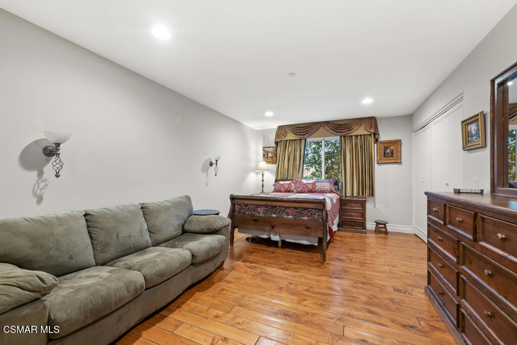 MLS #225000925 image #30