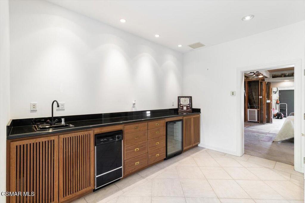 MLS #225002894 image #60