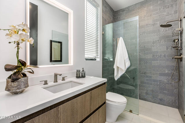 MLS #225003771 image #17