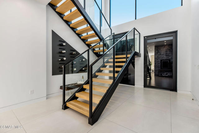 MLS #225003771 image #3