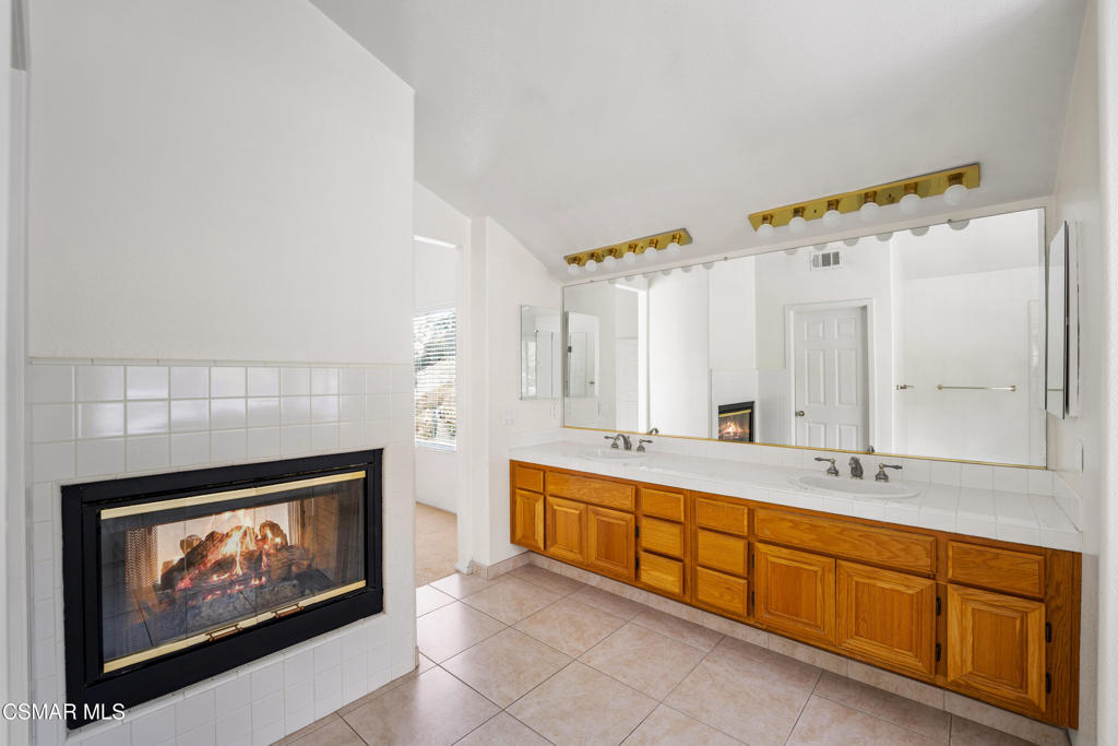 MLS #225003942 image #15