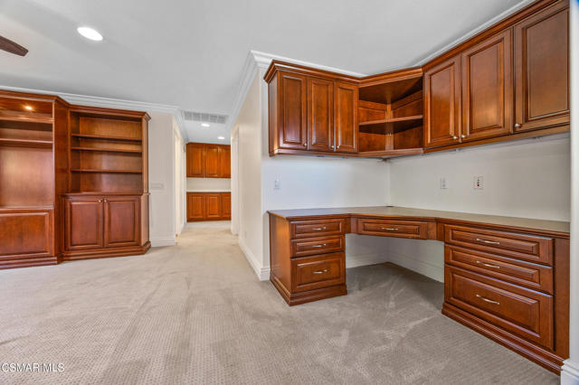 MLS #225004224 image #33