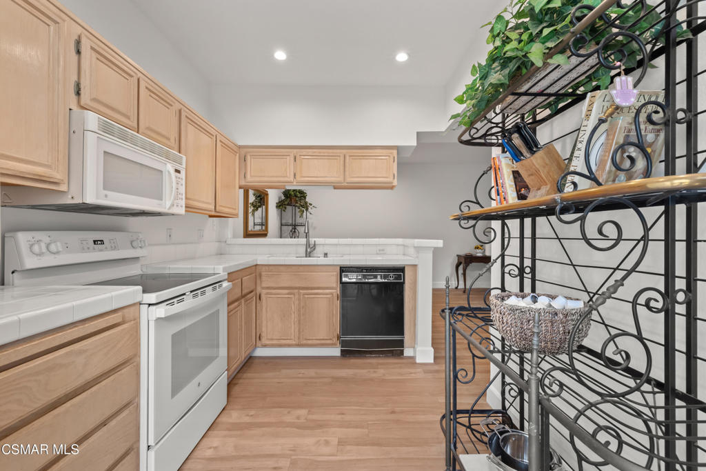 MLS #225004595 image #3