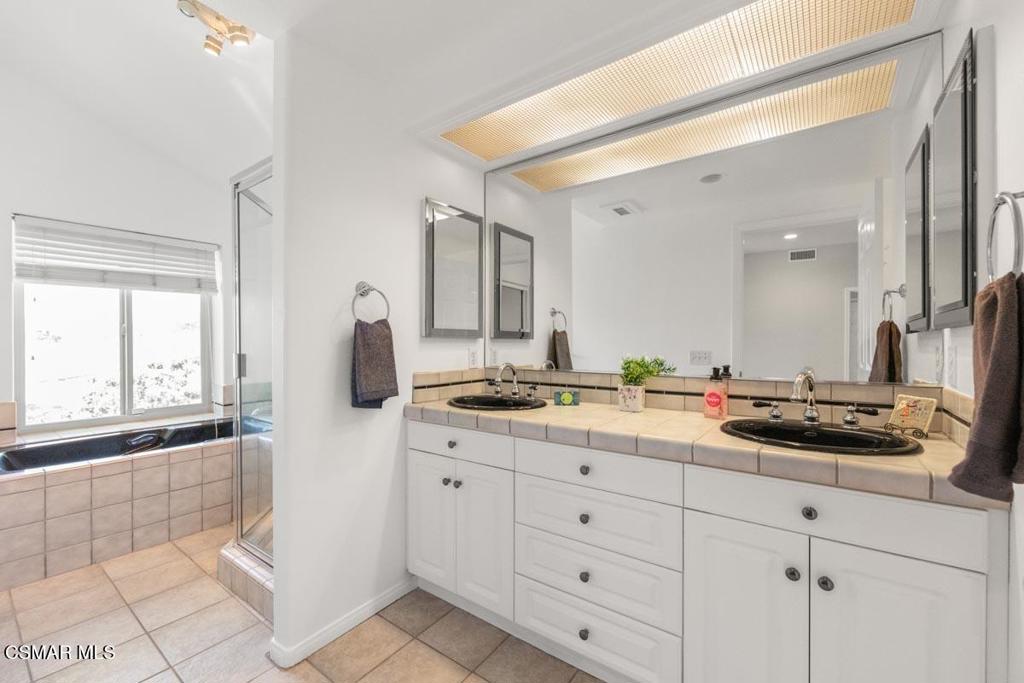 MLS #225004892 image #5