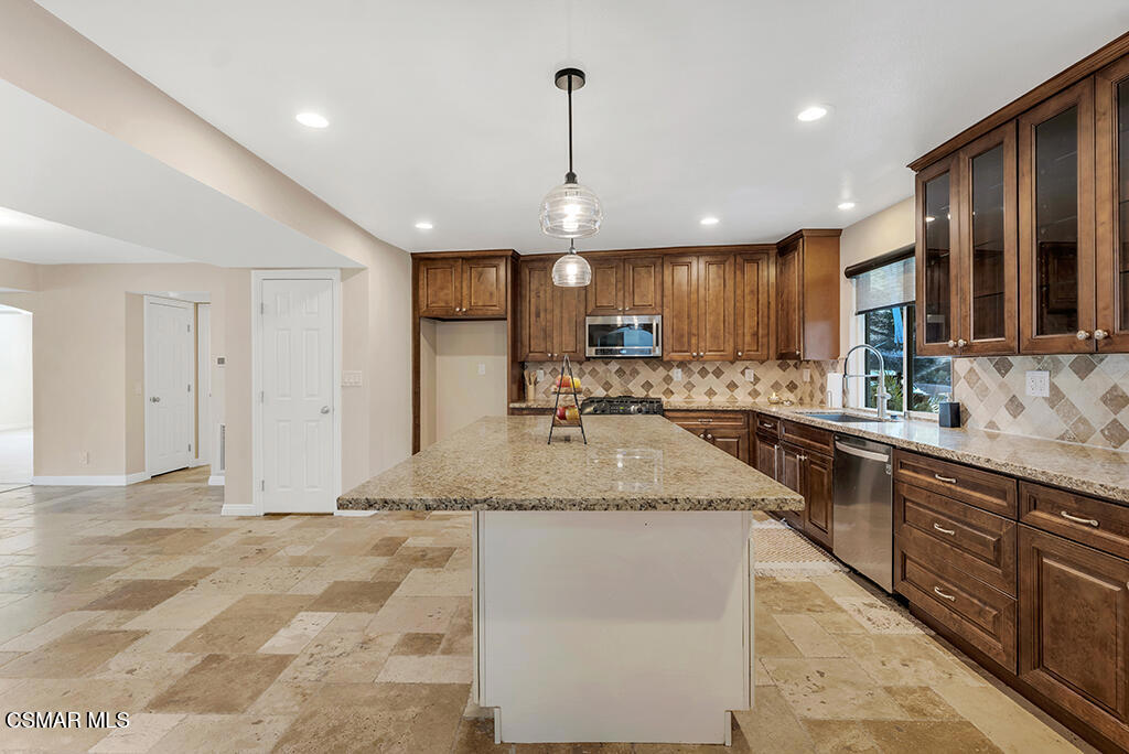 MLS #225005850 image #9