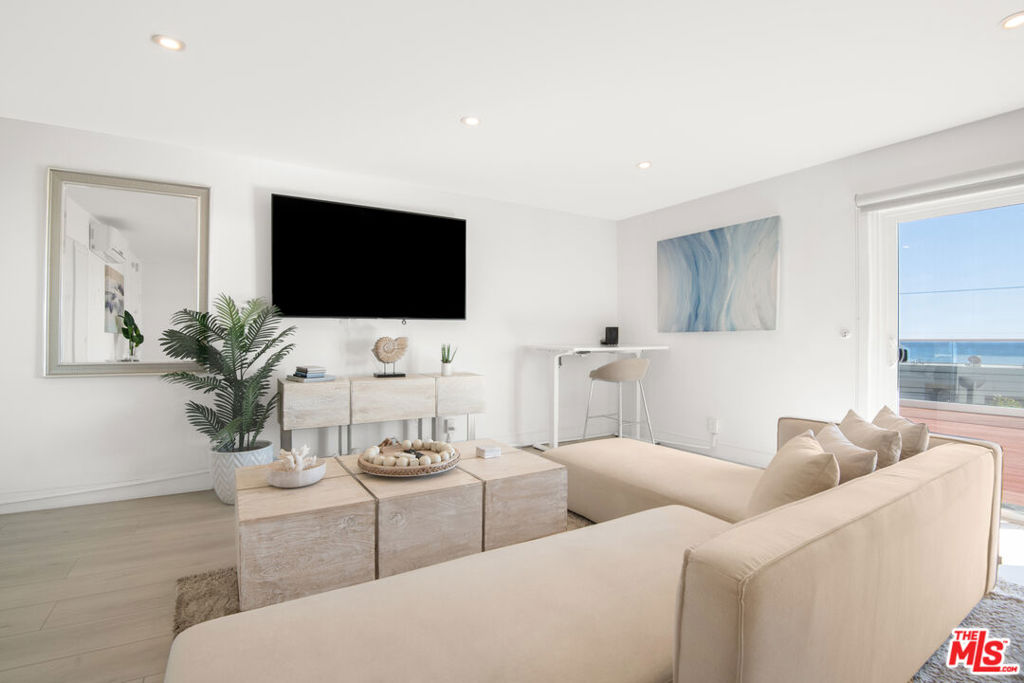 MLS #23332927 image #2