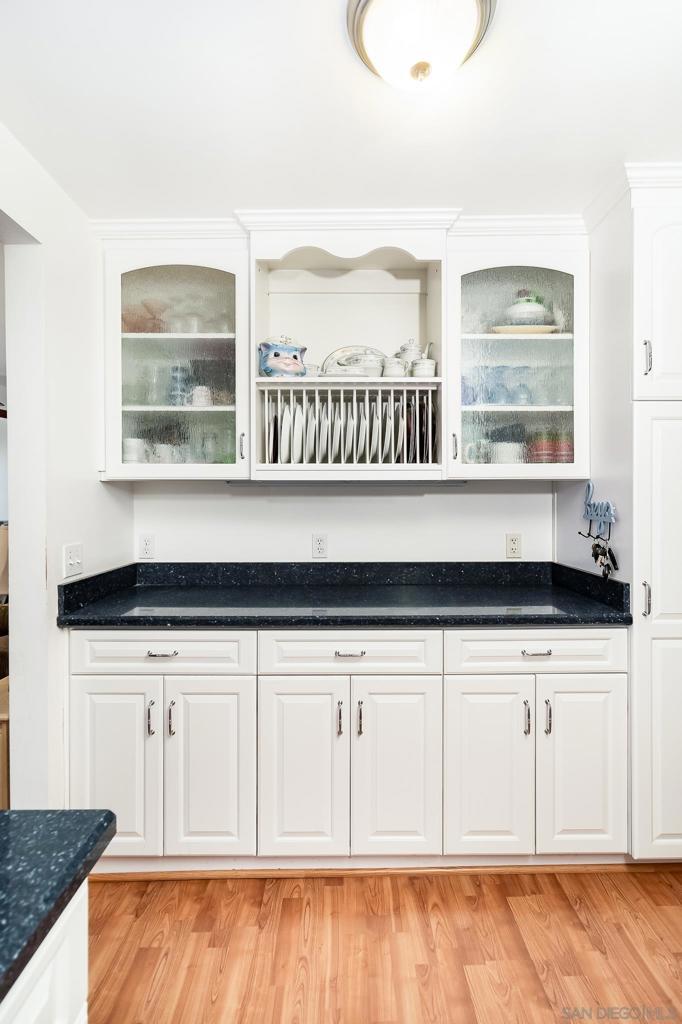 MLS #240010892SD image #9