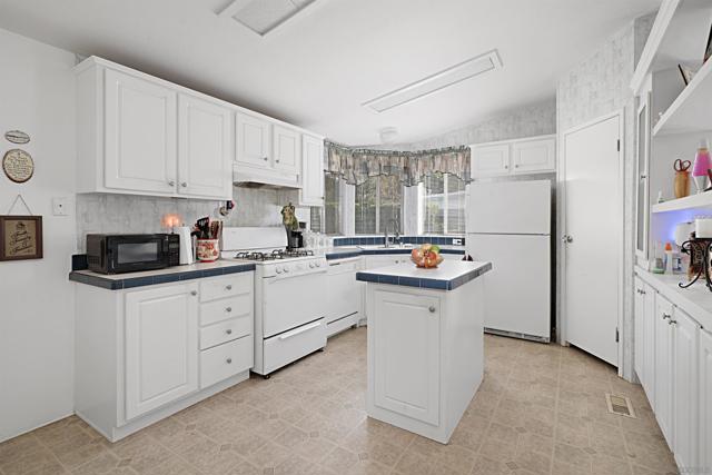 MLS #240026910SD image #9