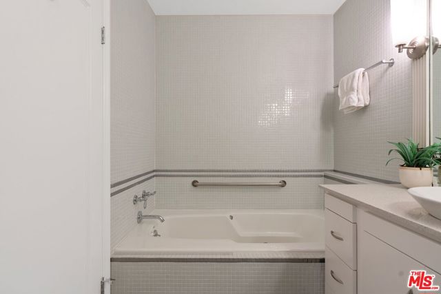 MLS #24374753 image #33