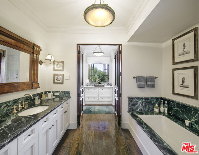 MLS #24400423 image #30
