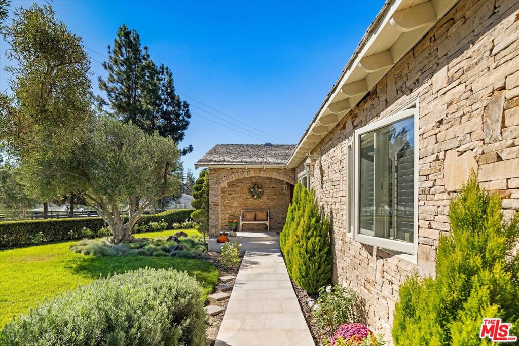 MLS #24460577 image #4