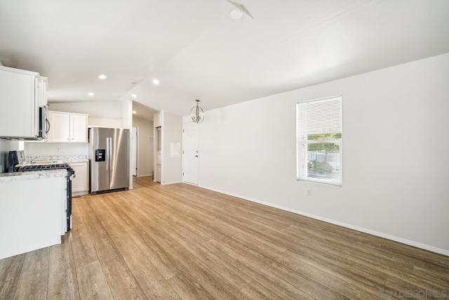 MLS #250000236SD image #4