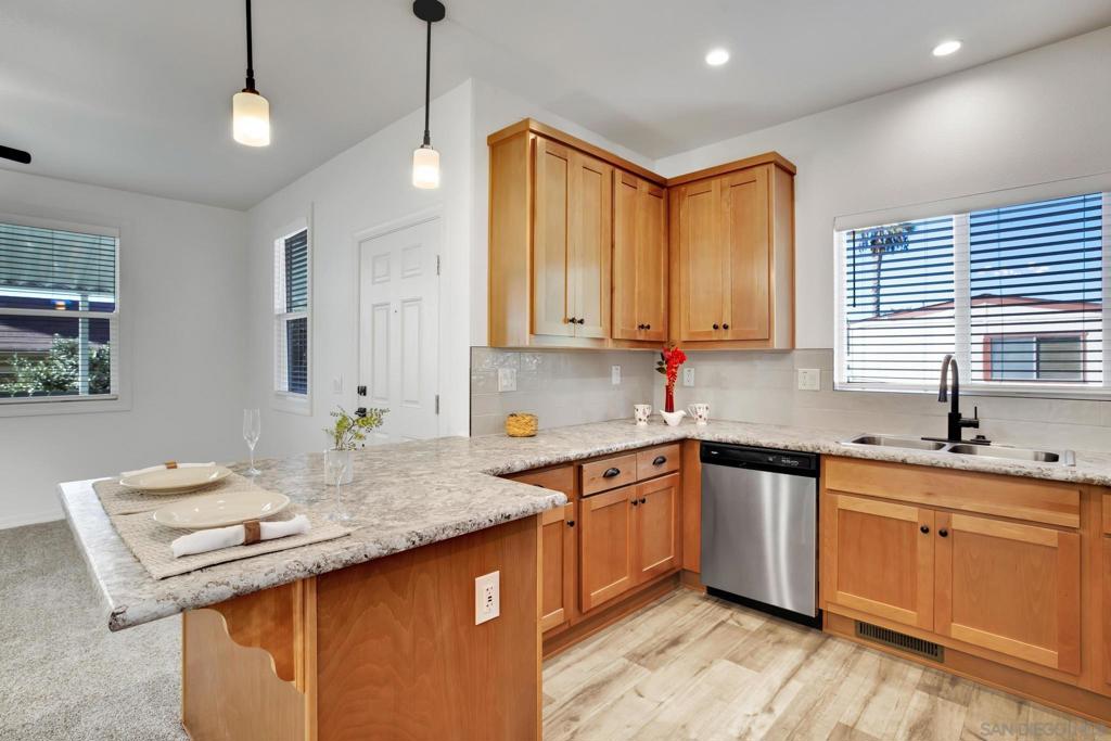 MLS #250016901SD image #10