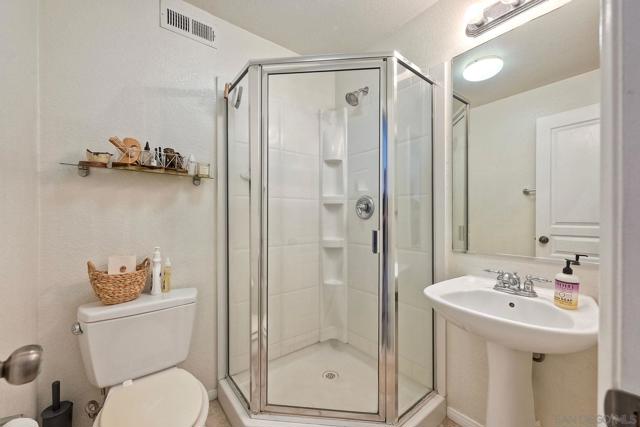 MLS #250021127SD image #17
