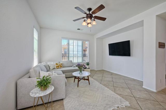 MLS #250021127SD image #3