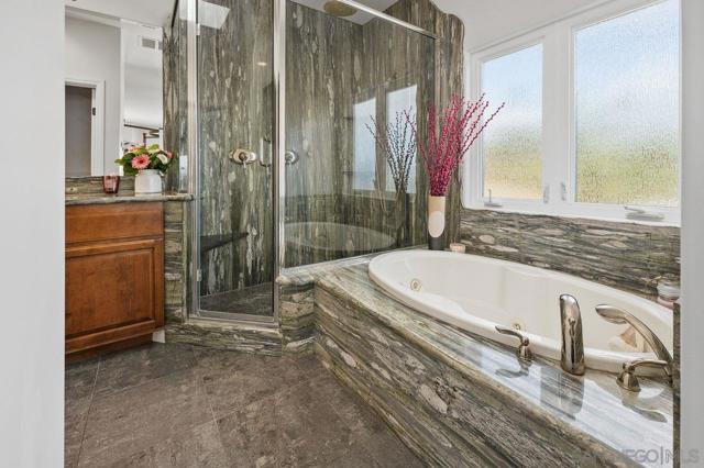 MLS #250021688SD image #23