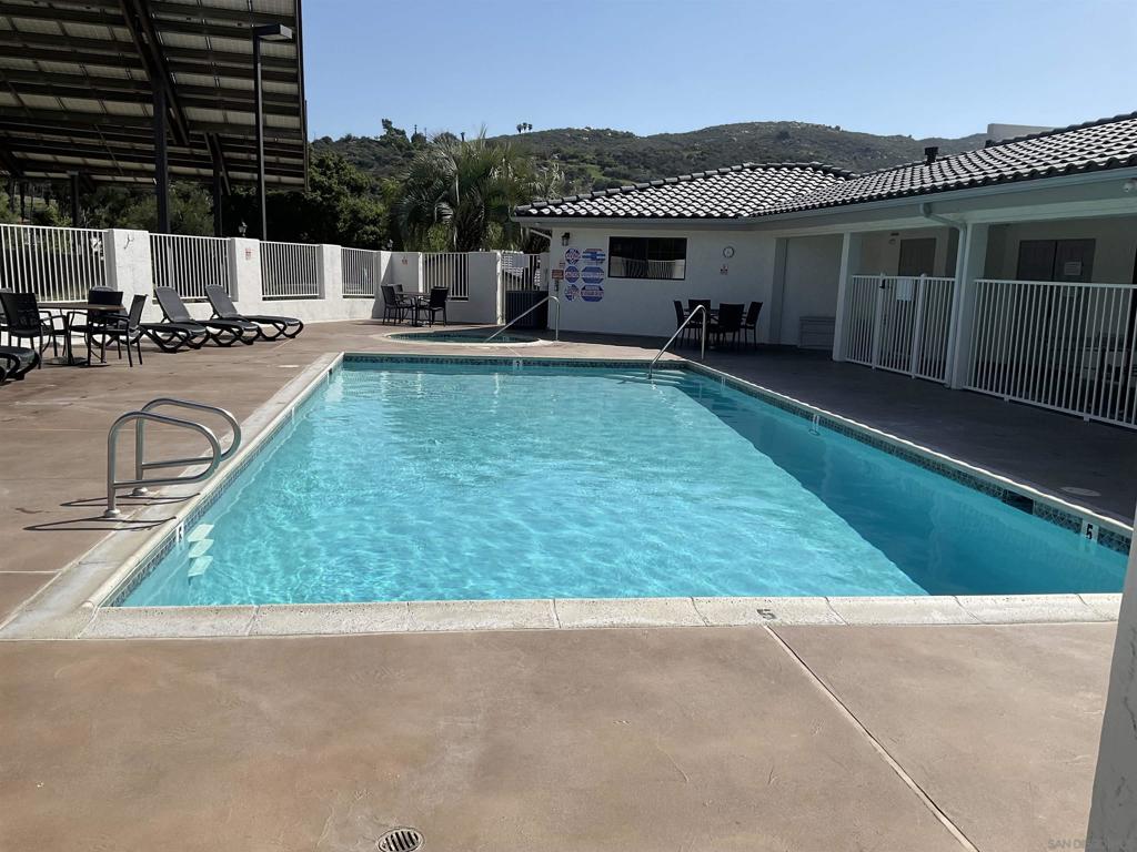 MLS #250022843SD image #35