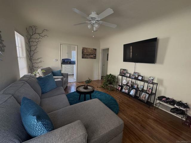 MLS #250023023SD image #28
