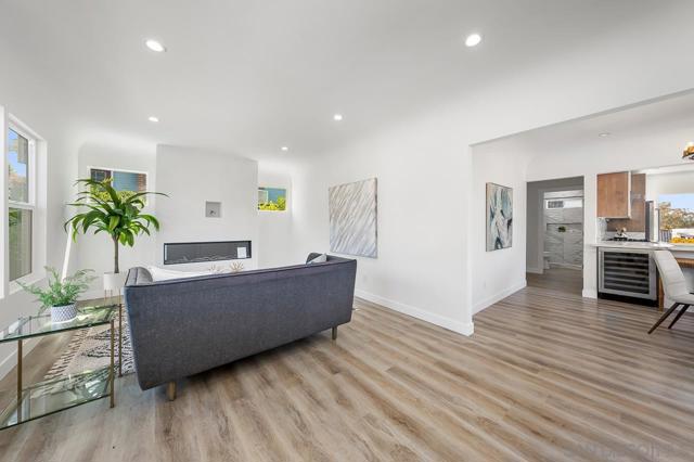 MLS #250024308SD image #10