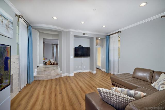 MLS #250025011SD image #3